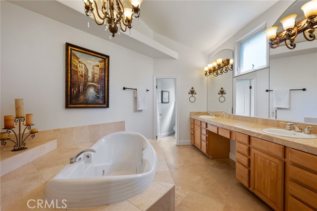 Detail Gallery Image 20 of 29 For 3210 N Ardmore Ave, Manhattan Beach,  CA 90266 - 5 Beds | 3/1 Baths