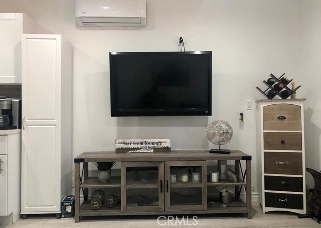 7101 Fallbrook Avenue, West Hills CA: https://media.crmls.org/medias/a1d12c6c-0a1a-4892-81ed-308e63cb41cc.jpg