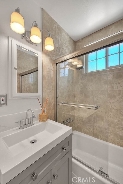 5221 Farago Avenue, Temple City CA: https://media.crmls.org/medias/a1d1c1cf-7e00-47db-bc67-50a6e3507ddb.jpg