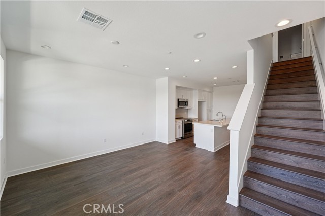 Detail Gallery Image 6 of 37 For 119 N First Ave, Upland,  CA 91786 - 3 Beds | 3/1 Baths