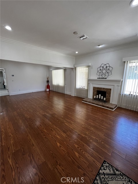 Detail Gallery Image 7 of 47 For 1449 W 45th St, Los Angeles,  CA 90062 - 4 Beds | 2 Baths