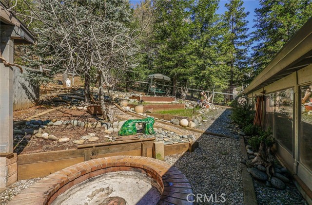 Detail Gallery Image 47 of 63 For 20332 Lakeview Dr, Lakehead,  CA 96051 - 3 Beds | 2/1 Baths