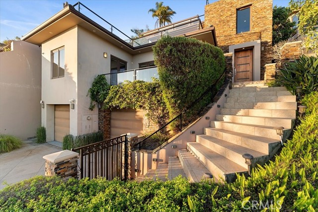 Detail Gallery Image 7 of 75 For 31422 Ceanothus Dr, Laguna Beach,  CA 92651 - 3 Beds | 3/1 Baths