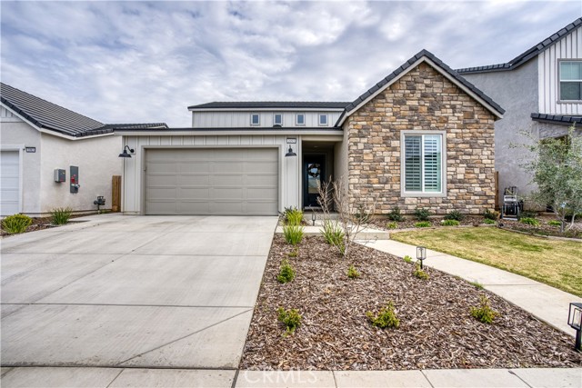 Detail Gallery Image 5 of 32 For 1093 Traverse Dr, Madera,  CA 93636 - 4 Beds | 3/1 Baths