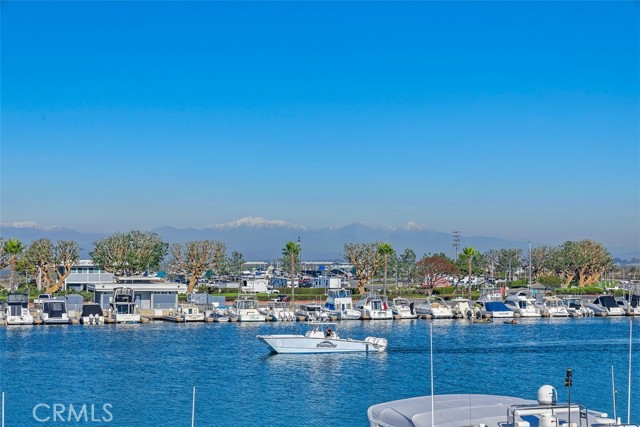 Detail Gallery Image 21 of 48 For 16255 Pacific Cir #204,  Huntington Beach,  CA 92649 - 3 Beds | 3 Baths