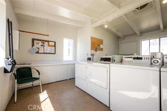 Detail Gallery Image 32 of 34 For 13660 Annandale Dr 21j M1,  Seal Beach,  CA 90740 - 1 Beds | 1 Baths
