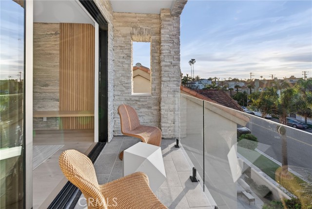 Detail Gallery Image 38 of 58 For 520 11th St, Huntington Beach,  CA 92648 - 3 Beds | 3/1 Baths