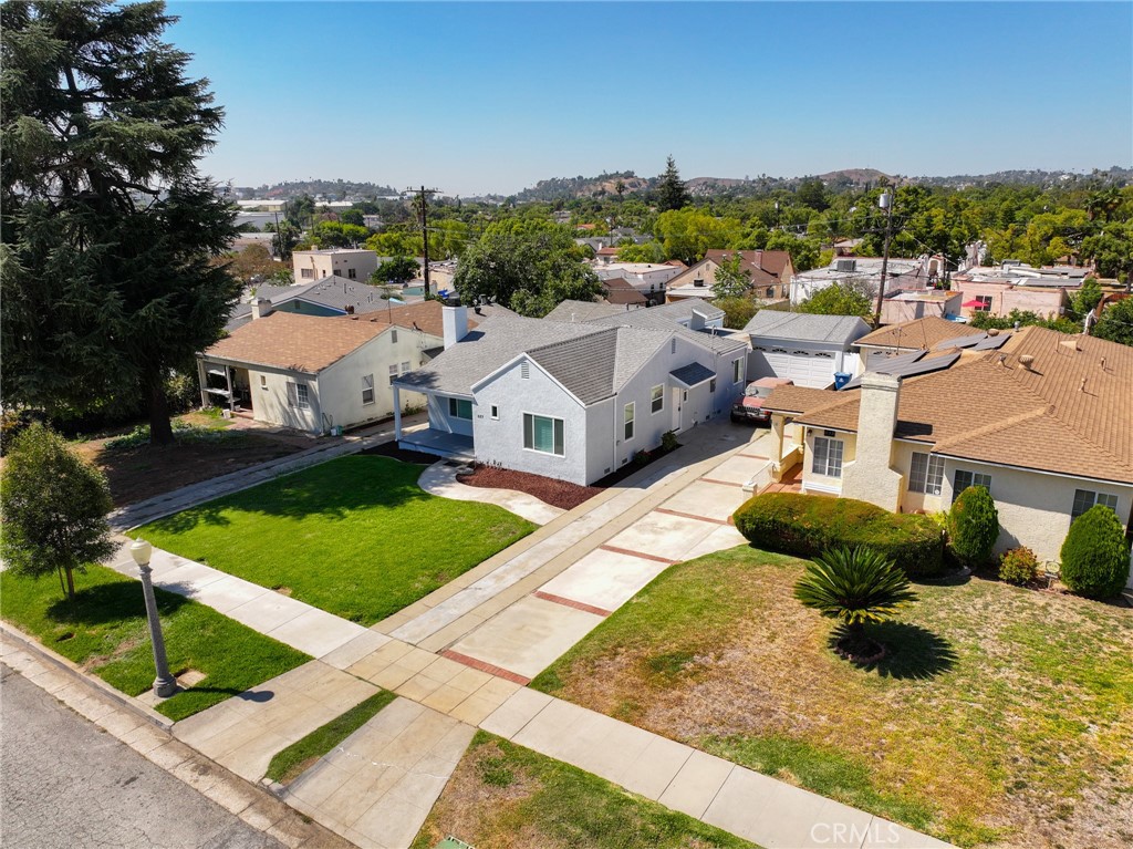 657 S Meridian