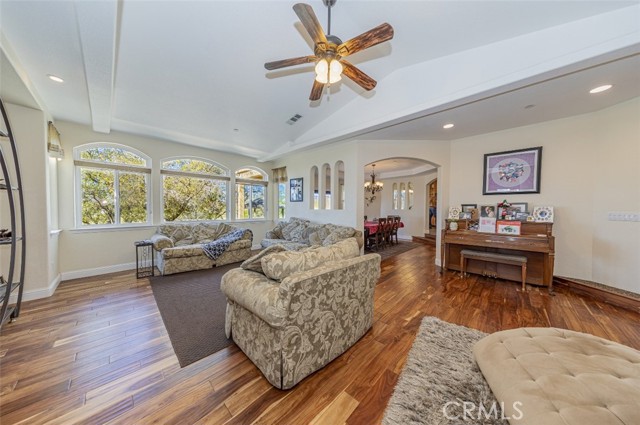 Detail Gallery Image 6 of 60 For 33099 Road 800, Raymond,  CA 93653 - 5 Beds | 3 Baths