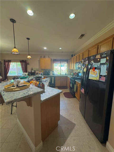 1281 Early Blue Lane, Beaumont CA: https://media.crmls.org/medias/a1d58386-c061-48f4-a4a9-cd6c69f3bce2.jpg