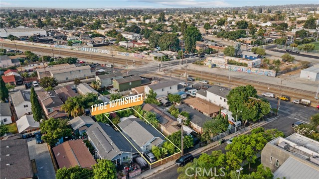 Detail Gallery Image 4 of 11 For 1716 E 107th St, Los Angeles,  CA 90002 - 2 Beds | 1 Baths