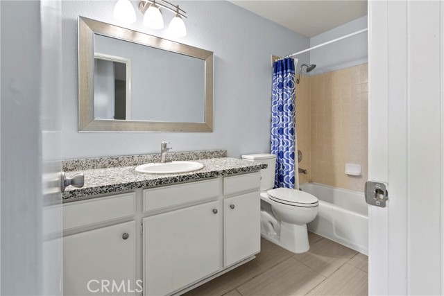 Detail Gallery Image 16 of 28 For 1126 E Foster Rd #B,  Santa Maria,  CA 93455 - 3 Beds | 2/1 Baths