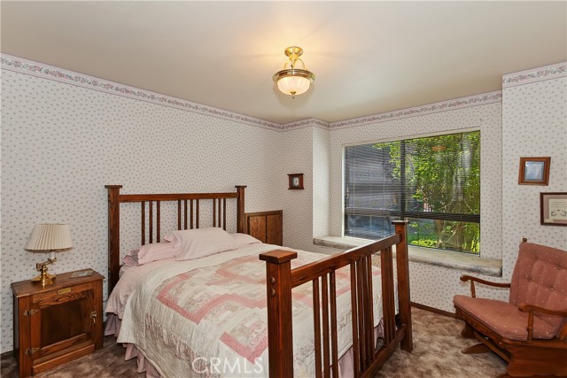 488 Lakeview Court, Big Bear Lake CA: https://media.crmls.org/medias/a1d8345a-d945-4e0b-9a59-73b14f7cc626.jpg