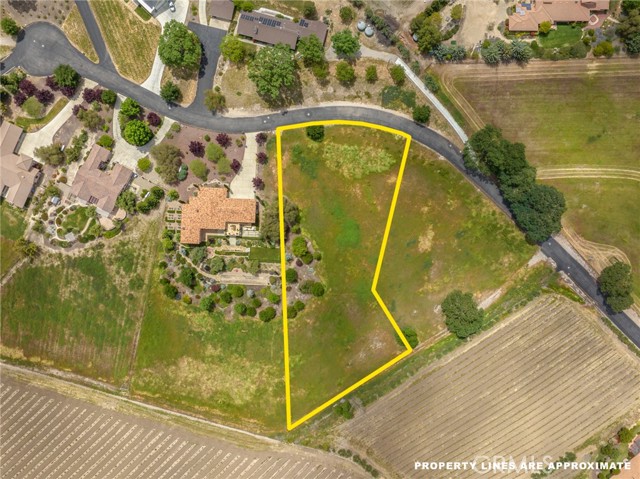 Detail Gallery Image 2 of 6 For 2230 Del Sol Pl, Paso Robles,  CA 93446 - – Beds | – Baths