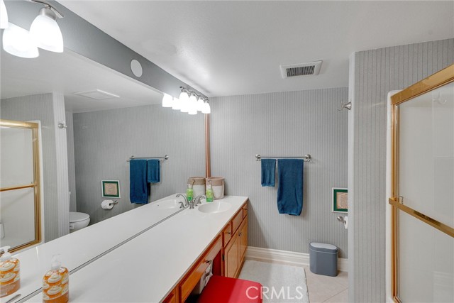 Detail Gallery Image 5 of 28 For 11326 Old Ranch Cir, Chatsworth,  CA 91311 - 3 Beds | 2/1 Baths