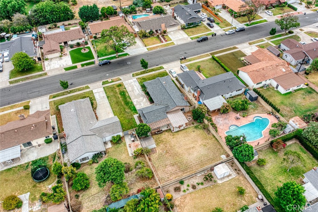 https://media.crmls.org/medias/a1daa108-7f74-43fd-8bde-9c8d9ed95c7f.jpg?preset=X-Large