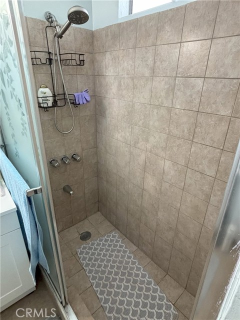 3528 E 54th Street, Maywood CA: https://media.crmls.org/medias/a1daeeca-f186-4edd-b727-b5841fe63040.jpg