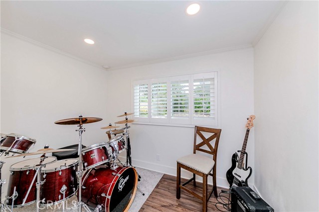 10252 Lorraine Lane, Cypress CA: https://media.crmls.org/medias/a1db38e4-1991-45fb-bb18-f6bcfe676809.jpg