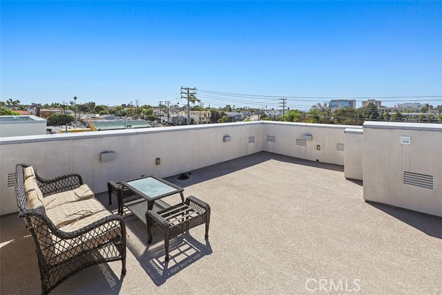 Detail Gallery Image 25 of 29 For 145 Mercer Way, Costa Mesa,  CA 92627 - 3 Beds | 3/1 Baths