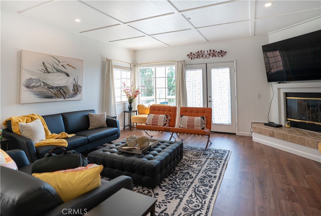 16464 Avenida Venusto