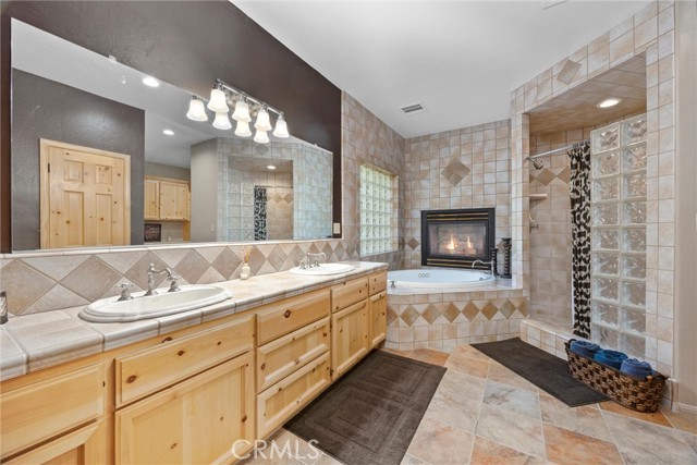 Detail Gallery Image 37 of 71 For 10820 Bonita Way, Wofford Heights,  CA 93285 - 4 Beds | 3 Baths