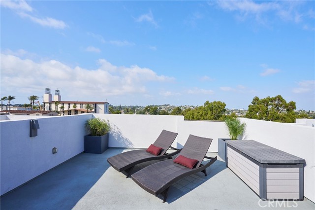 1920 South Pacific Coast Highway, Redondo Beach, California 90277, 3 Bedrooms Bedrooms, ,3 BathroomsBathrooms,Residential,Sold,South Pacific Coast Highway,PV23180320