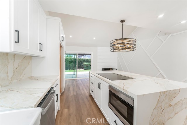 15071 Talley Street, Irvine CA: https://media.crmls.org/medias/a1de8c9b-3a14-4d4c-86b5-3db822c10b92.jpg
