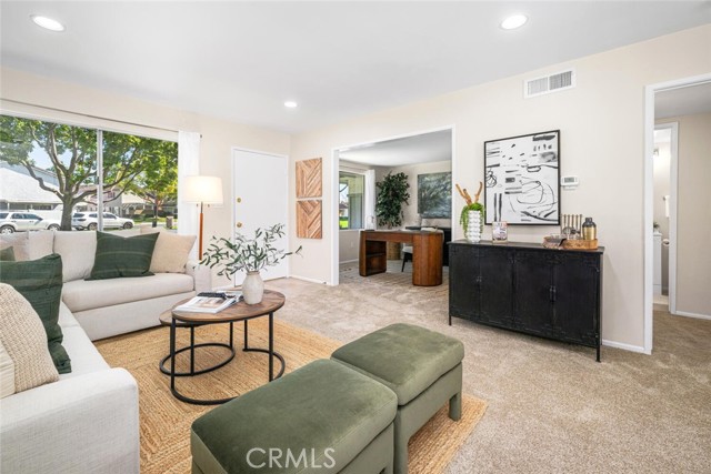 Detail Gallery Image 11 of 68 For 6638 Southampton Dr, Cypress,  CA 90630 - 4 Beds | 3 Baths