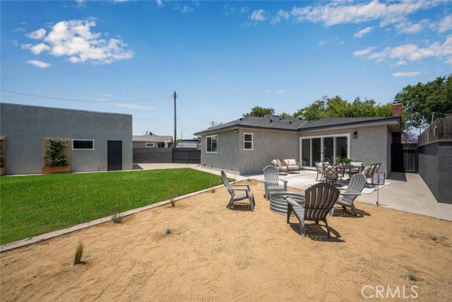 2260 Tevis Avenue, Long Beach CA: https://media.crmls.org/medias/a1dec207-99b9-46a3-9dc6-25141191bb29.jpg