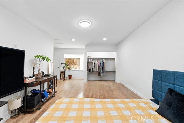 Detail Gallery Image 27 of 31 For 15219 Willard, Panorama City,  CA 91402 - 10 Beds | 8 Baths