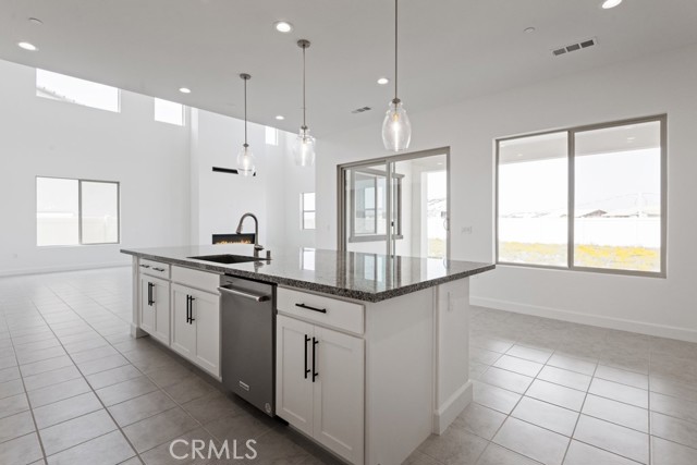 17744 Mcdowell Valley Drive, Riverside CA: https://media.crmls.org/medias/a1dfa5db-426f-4bd1-91f5-31b7c545ac62.jpg