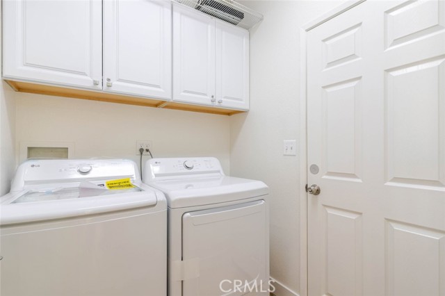 Detail Gallery Image 14 of 43 For 5059 Keston Dr, Palmdale,  CA 93552 - 5 Beds | 2 Baths