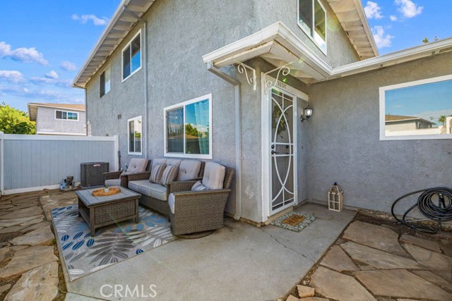 20715 Dot St, Saugus CA: https://media.crmls.org/medias/a1e0086f-fc87-4b12-a943-194355201db4.jpg