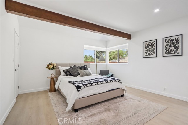 11060 Vanda Way, Shadow Hills CA: https://media.crmls.org/medias/a1e115f9-66c9-4fce-a17a-9509f9db4a75.jpg