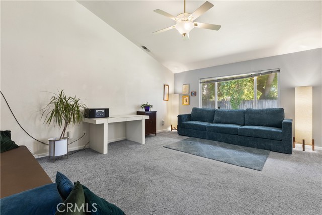 Detail Gallery Image 8 of 37 For 2 Summerwood Ct, Chico,  CA 95926 - 3 Beds | 2 Baths