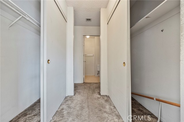 Detail Gallery Image 16 of 38 For 16590 Terrace Ln #G,  Fontana,  CA 92335 - 3 Beds | 2/1 Baths