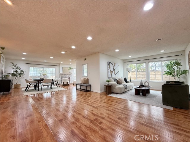 Front Image Thumbnail for CRSR26024415