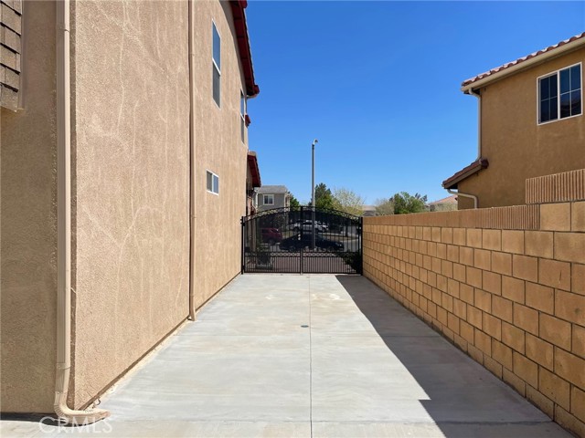 43521 Blossom Drive, Lancaster, California 93536, 4 Bedrooms Bedrooms, ,3 BathroomsBathrooms,Single Family Residence,For Sale,Blossom,SR24215019