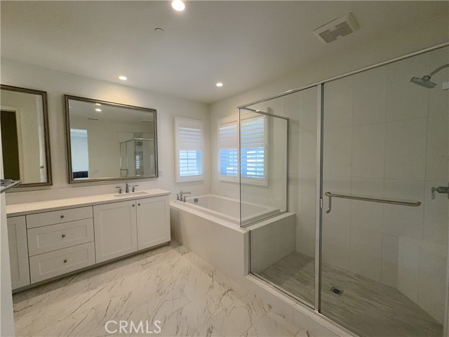 160 Statura, Irvine CA: https://media.crmls.org/medias/a1e27c7e-c59c-4a55-a7b8-ce54b9649141.jpg