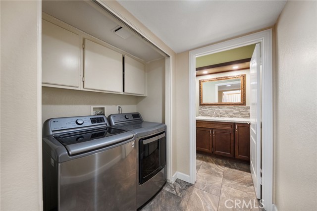23573 Spindle Way, Murrieta CA: https://media.crmls.org/medias/a1e36081-768a-4c71-843f-de876b63ccf3.jpg
