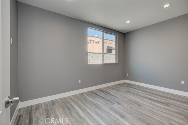 3626 S Cimarron Street, Los Angeles CA: https://media.crmls.org/medias/a1e3690c-6762-4a76-87bb-9ccdf2004d61.jpg