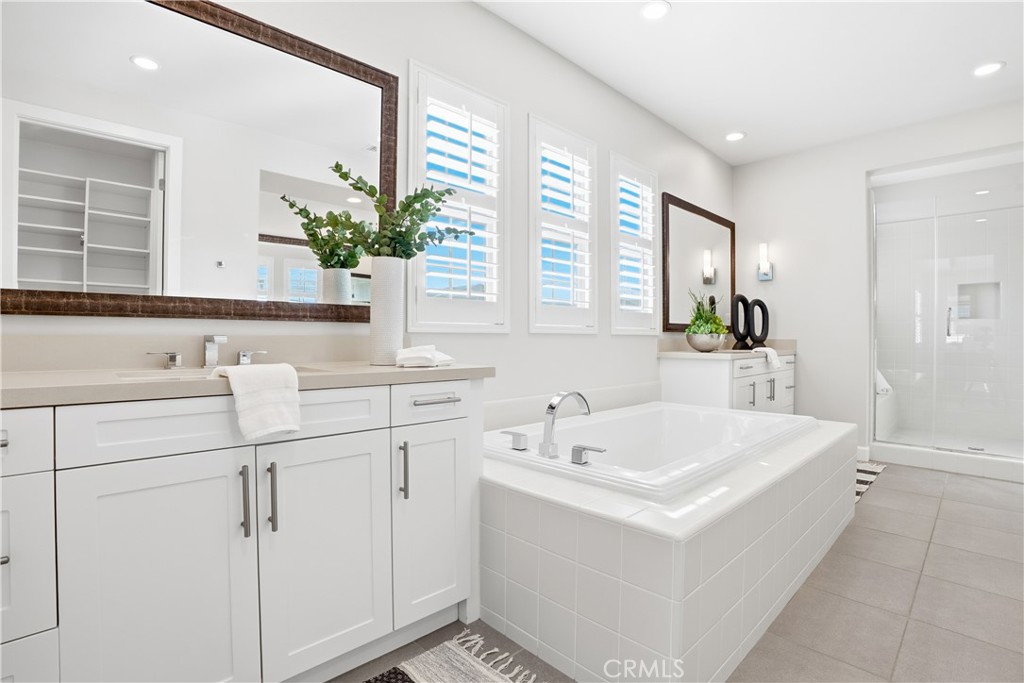 MLS #OC25270445 image #38