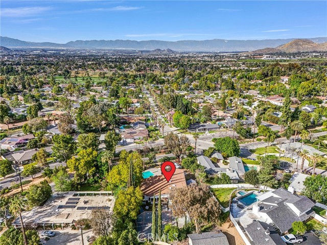 Image 47 of 49 For 2120 Fairview