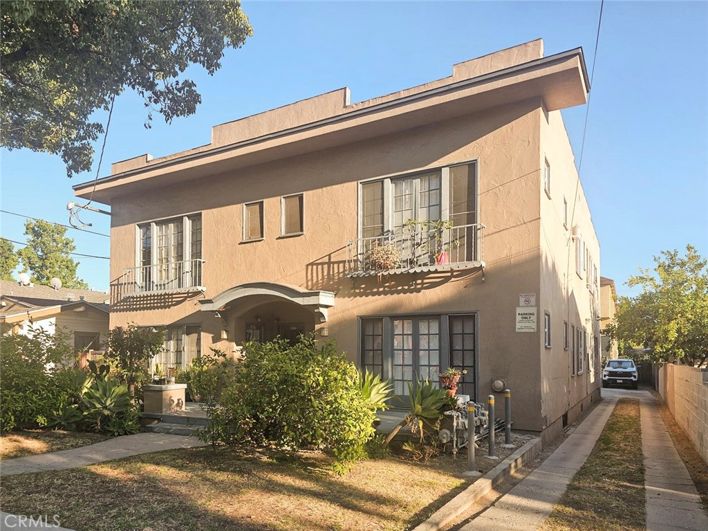 1134 E Chestnut Street — image 1