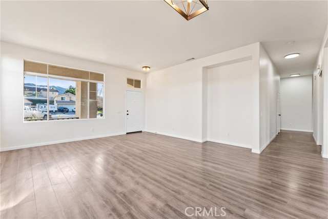 13514 Big Sky Court, Yucaipa CA: https://media.crmls.org/medias/a1e4970a-c367-4ee5-9a92-aaf8bda95f94.jpg