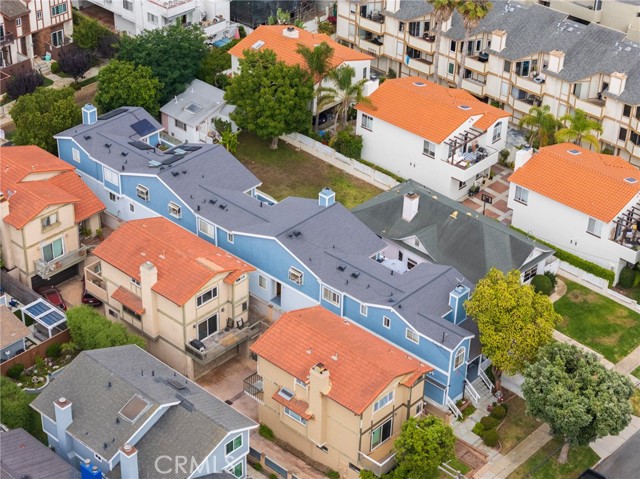 Detail Gallery Image 4 of 43 For 622 N Guadalupe Ave #B,  Redondo Beach,  CA 90277 - 3 Beds | 2/1 Baths