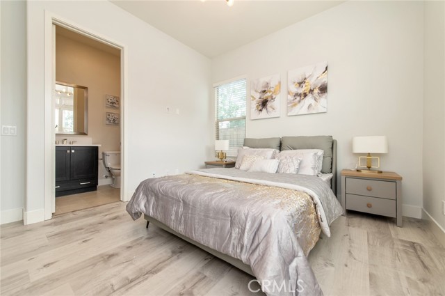 Detail Gallery Image 14 of 39 For 113 Measure, Irvine,  CA 92618 - 4 Beds | 4/1 Baths