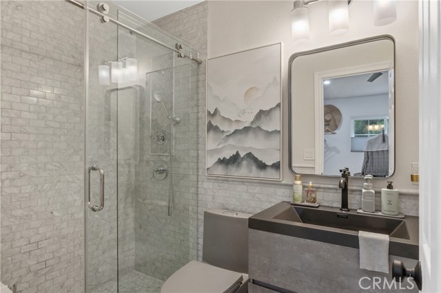 Detail Gallery Image 27 of 51 For 133 Concerto, Oak Park,  CA 91377 - 3 Beds | 3 Baths