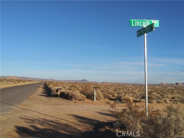 Detail Gallery Image 3 of 4 For 17 North Side Rd, Lucerne Valley,  CA 92356 - – Beds | – Baths