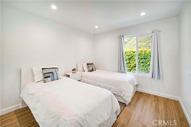 Detail Gallery Image 14 of 19 For 11862 Starfish Ln, Malibu,  CA 90265 - 2 Beds | 2 Baths